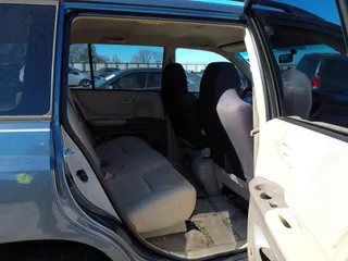 2006 Toyota Highlander with VIN JTEGP21A460109269, listed as a IAAI auction lot 41377263 with 322,251 mi miles. Bid and sale history available at carsss.com. Image 8.