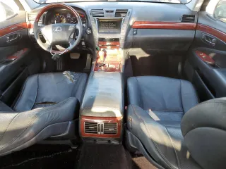 2007 Lexus LS 460 L z VIN JTHGL46FX75010314, wystawiony jako Copart lot #49655405 z przebiegiem 153 473 mil mil oraz Szkoda całkowita • Salvage title. Historia ofert i sprzedaży dostępna na DreamBid. Obrazek 8.