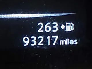 2017 Nissan Rogue Sport SL with VIN JN1BJ1CR9HW103497, listed as a IAAI auction lot 40783924 with 93,217 mi miles. Bid and sale history available at carsss.com. Image 16.
