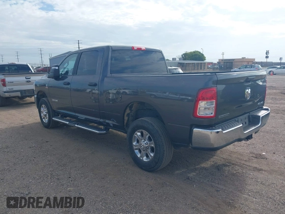 2024 Ram 2500 Big Horn with VIN 3C6UR5DL9RG233089, listed as a IAAI auction lot 42646152 with 39,640 mi miles and . Bid and sale history available at DreamBid. Image 3.
