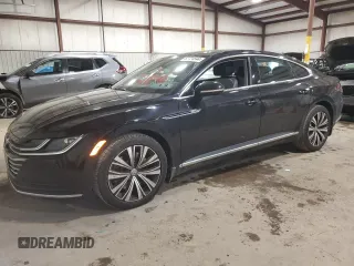 2020 Volkswagen Arteon SE с VIN WVWBR7ANXLE014898, выставлен на аукционе Copart как лот 52724544 с пробегом 62 628 миль миль и Списание • Salvage title. История ставок и продаж доступна на DreamBid. Изображение 1.