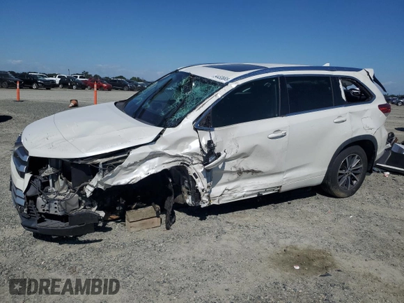 2018 Toyota Highlander SE with VIN 5TDKZRFH9JS528795, listed as a Copart auction lot 54453665 with 114,004 mi miles and Salvage title. Bid and sale history available at DreamBid. Image 1.