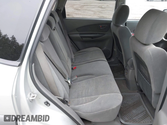 2008 Hyundai Tucson SE with VIN KM8JN72D68U762845, listed as a IAAI auction lot 41839903 with 188,546 mi miles. Bid and sale history available at carsss.com. Image 8.