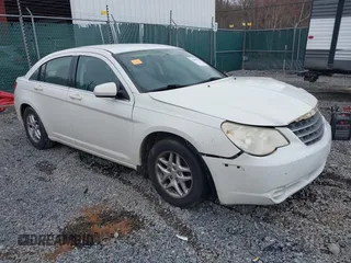 2010 Chrysler Sebring Limited z VIN 1C3CC5FB0AN234030, wystawiony jako IAAI lot #41887113 z przebiegiem 150 675 mil mil oraz . Historia ofert i sprzedaży dostępna na DreamBid. Obrazek 1.