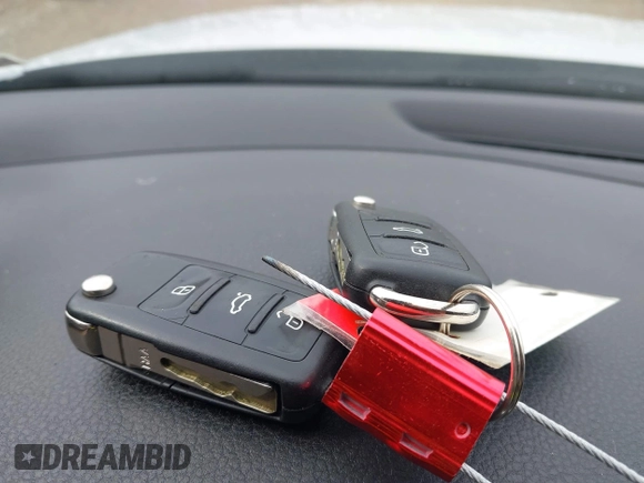 2017 Volkswagen Jetta GLI z VIN 3VW4T7AJ8HM349440, wystawiony jako IAAI lot #42491919 z przebiegiem 141 764 mil mil oraz . Historia ofert i sprzedaży dostępna na DreamBid. Obrazek 11.