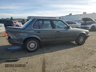 1989 BMW 3 Series 325i with VIN WBAAD2307K8849902, listed as a Copart auction lot 87257434 with 233,562 mi miles and Salvage Title. Bid and sale history available at carsss.com. Image 3.