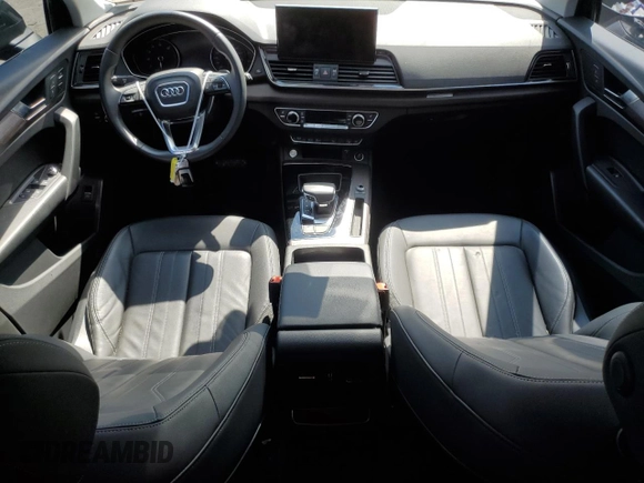 2021 Audi Q5 Premium with VIN WA1AAAFY0M2093580, listed as a Copart auction lot 68907334 with 9,755 mi miles and Salvage Title. Bid and sale history available at carsss.com. Image 8.