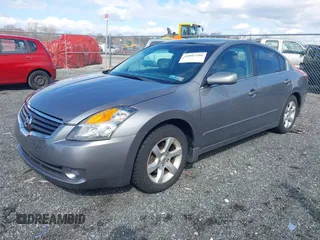 2009 Nissan Altima 2.5 S with VIN 1N4AL21E69N412530, listed as a IAAI auction lot 41887766 with 240,523 mi miles. Bid and sale history available at carsss.com. Image 17.