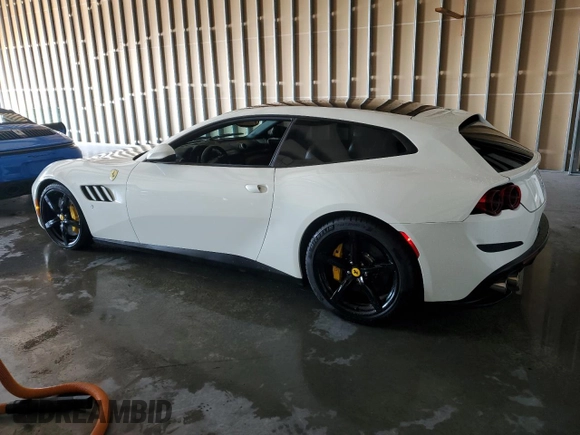 2018 Ferrari GTC4Lusso с VIN ZFF82WNA0J0237317, выставлен на аукционе Copart как лот 75118364 с пробегом Не указан миль и Списание • Salvage title. История ставок и продаж доступна на DreamBid. Изображение 2.