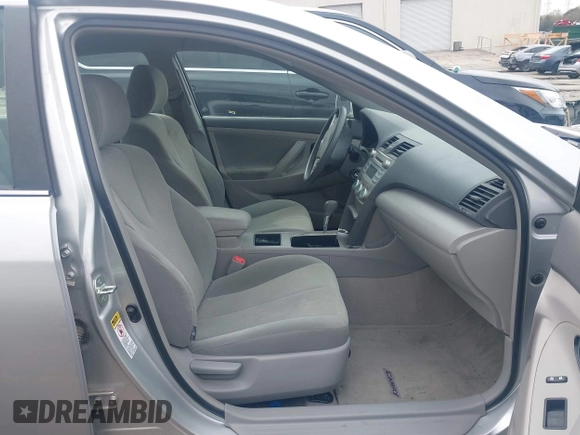 2008 Toyota Camry LE with VIN 4T1BE46K38U251461, listed as a IAAI auction lot 41865742 with 114,165 mi miles. Bid and sale history available at carsss.com. Image 5.