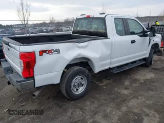 2021 Ford Super Duty F-250 SRW XL with VIN 1FT7X2B60MED87116, listed as a IAAI auction lot 41419989 with 42,141 mi miles. Bid and sale history available at carsss.com. Image 4.