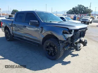 2022 Ford F-150 XL with VIN 1FTEW1EPXNFB88031, listed as a IAAI auction lot 42004260 with 30,551 mi miles. Bid and sale history available at carsss.com. Image 1.