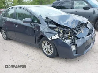 2011 Toyota Prius I z VIN JTDKN3DU4B0303598, wystawiony jako IAAI lot #42267391 z przebiegiem Nie podano mil oraz . Historia ofert i sprzedaży dostępna na DreamBid. Obrazek 1.