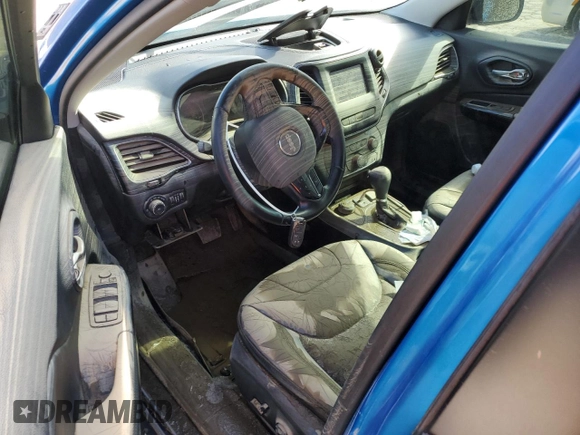 2021 Jeep Cherokee Altitude z VIN 1C4PJMLB7MD137385, wystawiony jako Copart lot #45909505 z przebiegiem Nie podano mil oraz Szkoda całkowita • Salvage title. Historia ofert i sprzedaży dostępna na DreamBid. Obrazek 8.