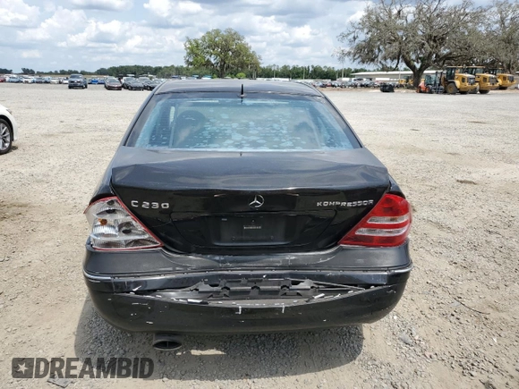 2005 Mercedes-Benz C 230 Kompressor с VIN WDBRF40J35F690593, выставлен на аукционе Copart как лот 56122435 с пробегом 227 250 миль миль и Списание • Salvage title. История ставок и продаж доступна на DreamBid. Изображение 6.