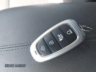 2022 Hyundai Tucson SEL with VIN 5NMJB3AE3NH059349, listed as a IAAI auction lot 42330576 with 27,010 mi miles and . Bid and sale history available at DreamBid. Image 11.