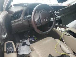 2018 Lexus LS 500 z VIN JTHB51FFXJ5006807, wystawiony jako Copart lot #52315865 z przebiegiem 60 236 mil mil oraz Szkoda całkowita • Salvage title. Historia ofert i sprzedaży dostępna na DreamBid. Obrazek 8.