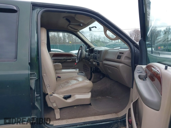2000 Ford F-250 XL with VIN 1FTNW21F3YEC78232, listed as a IAAI auction lot 41811268 with 257,200 mi miles and . Bid and sale history available at DreamBid. Image 5.