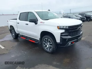 2019 Chevrolet Silverado 1500 LT Trail Boss with VIN 1GCPYFED2KZ261473, listed as a IAAI auction lot 41824661 with 88,206 mi miles and . Bid and sale history available at DreamBid. Image 1.