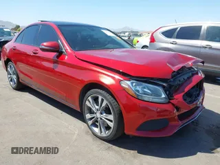 2017 Mercedes-Benz C 300 z VIN 55SWF4KB5HU180697, wystawiony jako IAAI lot #41993735 z przebiegiem 60 498 mil mil oraz . Historia ofert i sprzedaży dostępna na DreamBid. Obrazek 1.