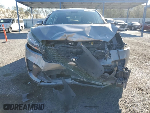 2019 Kia Sorento L with VIN 5XYPG4A32KG547276, listed as a Copart auction lot 41465775 with 75,208 mi miles and Salvage Title. Bid and sale history available at DreamBid. Image 5.