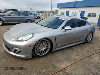 2012 Porsche Panamera S Hybrid с VIN WP0AD2A73CL045369, выставлен на аукционе Copart как лот 77459904 с пробегом 107 301 миль миль и Чистый • Clean title. История ставок и продаж доступна на DreamBid. Изображение 1.