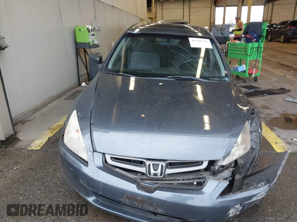 2005 Honda Accord EX with VIN JHMCM56755C007601, listed as a IAAI auction lot 41209511 with 238,715 mi miles and . Bid and sale history available at DreamBid. Image 12.