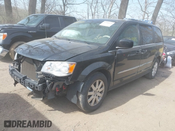 2016 Chrysler Town & Country Touring with VIN 2C4RC1BG3GR296159, listed as a IAAI auction lot 41908925 with 185,039 mi miles. Bid and sale history available at carsss.com. Image 18.
