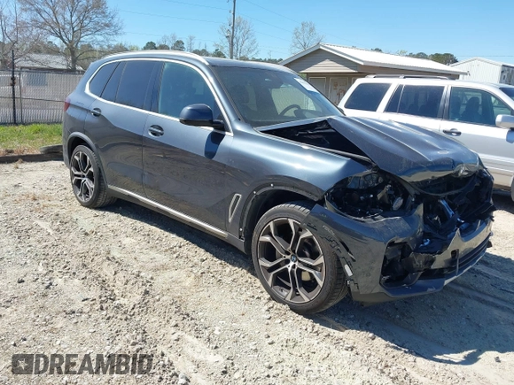 2022 BMW X5 sDrive40i with VIN 5UXCR4C05N9L37464, listed as a IAAI auction lot 41891016 with 43,793 mi miles and . Bid and sale history available at DreamBid. Image 1.