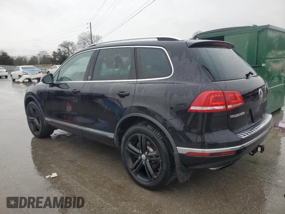 2017 Volkswagen Touareg Wolfsburg Edition z VIN WVGRF7BPXHD006302, wystawiony jako Copart lot #44783475 z przebiegiem 138 244 mil mil oraz Czysty tytuł • Clean title. Historia ofert i sprzedaży dostępna na DreamBid. Obrazek 2.