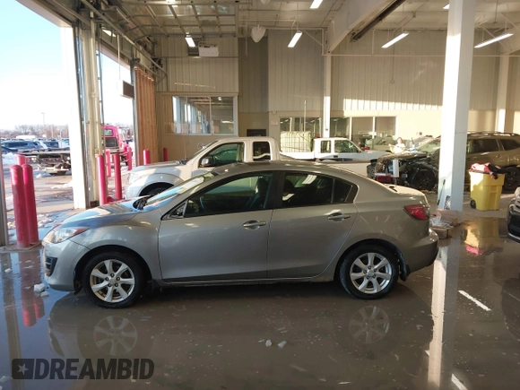 2010 Mazda Mazda3 i Touring with VIN JM1BL1SF6A1213814, listed as a IAAI auction lot 41230038 with 206,044 mi miles. Bid and sale history available at carsss.com. Image 14.