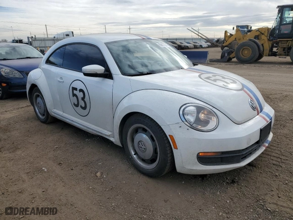 2012 Volkswagen Beetle 2.5L PZEV with VIN 3VWJP7AT7CM628377, listed as a Copart auction lot 85896624 with 75,574 mi miles and Salvage Title. Bid and sale history available at carsss.com. Image 4.