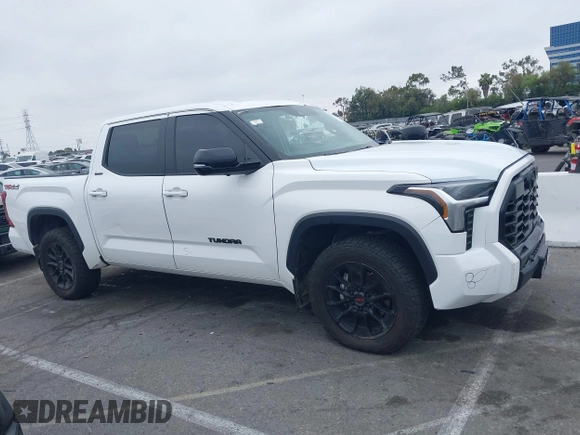 2024 Toyota Tundra Limited z VIN 5TFWA5DB2RX156299, wystawiony jako IAAI lot #42425471 z przebiegiem 41 874 mil mil oraz . Historia ofert i sprzedaży dostępna na DreamBid. Obrazek 13.