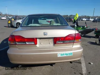 2001 Honda Accord LX z VIN 1HGCG16461A046180, wystawiony jako IAAI lot #41779920 z przebiegiem 73 040 mil mil oraz . Historia ofert i sprzedaży dostępna na DreamBid. Obrazek 16.