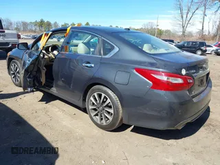 2018 Nissan Altima SR with VIN 1N4AL3AP6JC208575, listed as a IAAI auction lot 41725408 with 115,406 mi miles and . Bid and sale history available at DreamBid. Image 3.