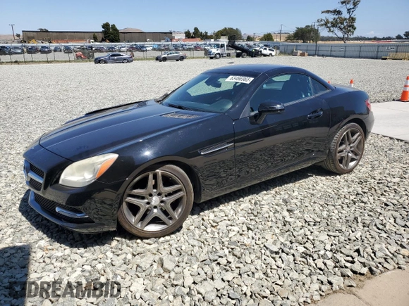2013 Mercedes-Benz SLK 250 z VIN WDDPK4HA6DF069653, wystawiony jako Copart lot #63466965 z przebiegiem 147 749 mil mil oraz Szkoda całkowita • Salvage title. Historia ofert i sprzedaży dostępna na DreamBid. Obrazek 1.
