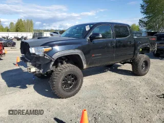 2020 Toyota Tacoma SR5 z VIN 3TMCZ5AN5LM364491, wystawiony jako Copart lot #53855215 z przebiegiem 50 852 mil mil oraz Szkoda całkowita • Salvage title. Historia ofert i sprzedaży dostępna na DreamBid. Obrazek 1.