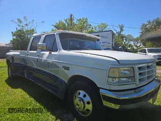 1996 Ford F-350 with VIN 1FTJW35F8TEB52441, listed as a Copart auction lot 48917765 with 271,664 mi miles and Clean Title. Bid and sale history available at DreamBid. Image 1.
