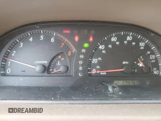 2002 Toyota Camry LE z VIN 4T1BE32K92U524457, wystawiony jako Copart lot #56864365 z przebiegiem 274 760 mil mil oraz Czysty tytuł • Clean title. Historia ofert i sprzedaży dostępna na DreamBid. Obrazek 9.