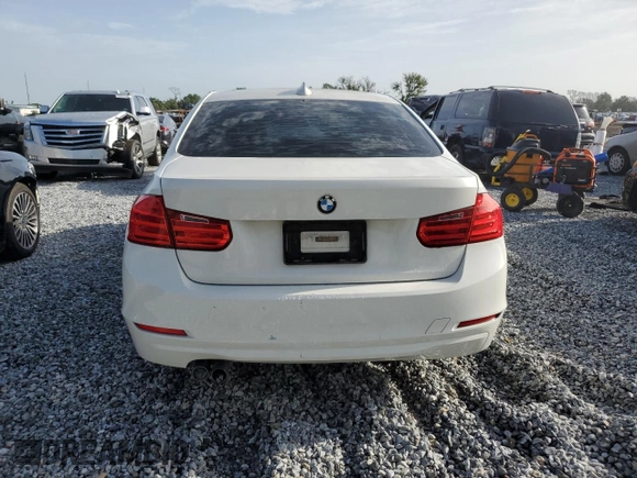 2014 BMW 3 Series 328i xDrive с VIN WBA3B5C50EP543419, выставлен на аукционе Copart как лот 60843465 с пробегом 107 066 миль миль и Списание • Salvage title. История ставок и продаж доступна на DreamBid. Изображение 6.
