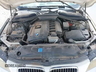 2009 BMW 5 Series 528i with VIN WBANU53549C117877, listed as a IAAI auction lot 41799090 with 191,675 mi miles and . Bid and sale history available at carsss.com. Image 10.