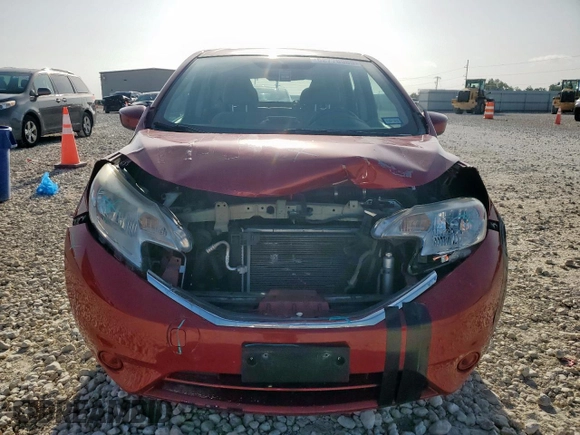 2015 Nissan Note S Plus with VIN 3N1CE2CP7FL394369, listed as a Copart auction lot 62776985 with 70,920 mi miles and Salvage title. Bid and sale history available at DreamBid. Image 5.