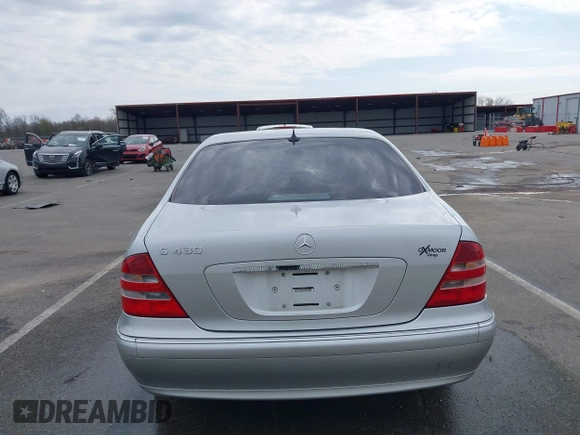 2000 Mercedes-Benz S-Class with VIN WDBNG70JXYA054073, listed as a IAAI auction lot 41987179 with 124,968 mi miles. Bid and sale history available at carsss.com. Image 16.