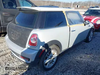 2011 MINI Hardtop S with VIN WMWSV3C53BTY20719, listed as a IAAI auction lot 41638652 with 100,791 mi miles and . Bid and sale history available at DreamBid. Image 4.