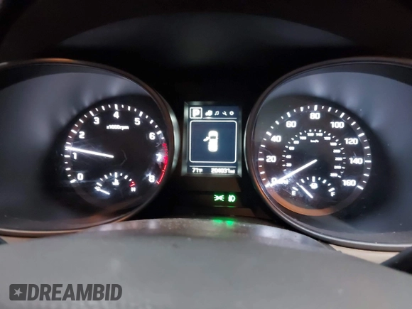 2018 Hyundai Santa Fe 2.4L with VIN 5XYZU3LB6JG514828, listed as a IAAI auction lot 42282610 with 204,030 mi miles and . Bid and sale history available at DreamBid. Image 7.