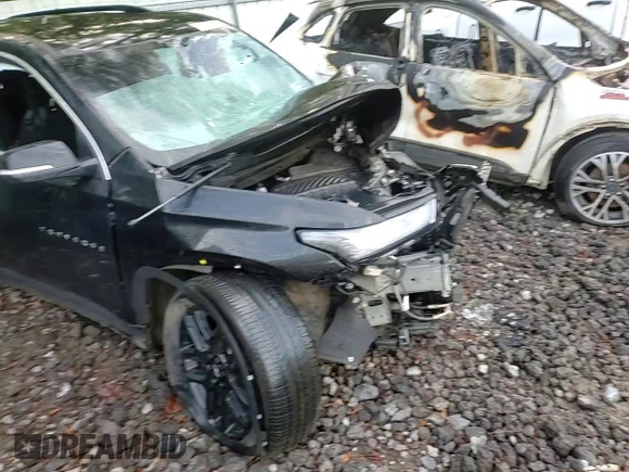 2023 Chevrolet Traverse LT Cloth z VIN 1GNERGKW6PJ191389, wystawiony jako Copart lot #53453445 z przebiegiem Nie podano mil oraz Nie do naprawy • Non repairable. Historia ofert i sprzedaży dostępna na DreamBid. Obrazek 13.