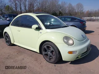 2001 Volkswagen Beetle GLS with VIN 3VWCK21C21M479237, listed as a IAAI auction lot 41879312 with 163,160 mi miles and . Bid and sale history available at DreamBid. Image 1.