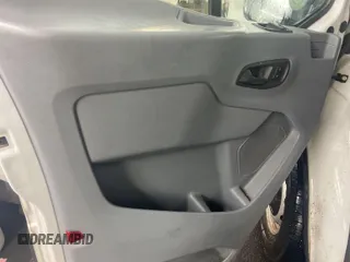 2016 Ford Transit Cargo с VIN 1FTYE1YM3GKB52158, выставлен на аукционе IAAI как лот 42869416 с пробегом 207 092 миль миль и . История ставок и продаж доступна на DreamBid. Изображение 9.