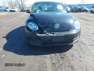 2013 Volkswagen Beetle Fender Edition with VIN 3VWJP7AT8DM685155, listed as a IAAI auction lot 41815170 with 49,901 mi miles and . Bid and sale history available at DreamBid. Image 6.