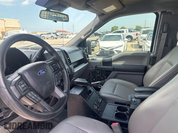 2019 Ford F-150 XL z VIN 1FTEX1C51KKC92425, wystawiony jako IAAI lot #42526412 z przebiegiem 150 373 mil mil oraz . Historia ofert i sprzedaży dostępna na DreamBid. Obrazek 22.